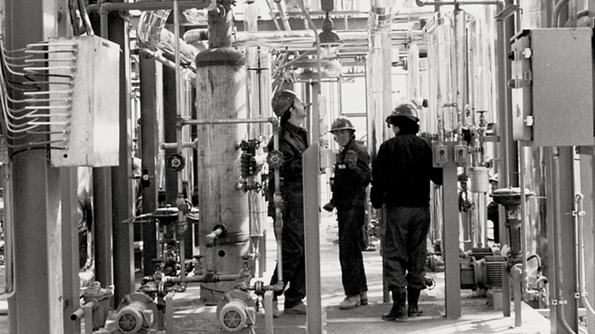 국민 기업으로의 <br/>안정적 성장